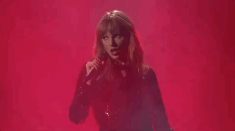 Taylor Swift GIF by AMAs - Find & Share on GIPHY