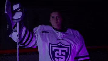 Close Up GIF by Tommie Athletics