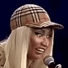 giphy.gif?cid=4d1e4f295b0f316eb16640e232