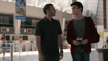 Airport Theo GIF by Un si grand soleil