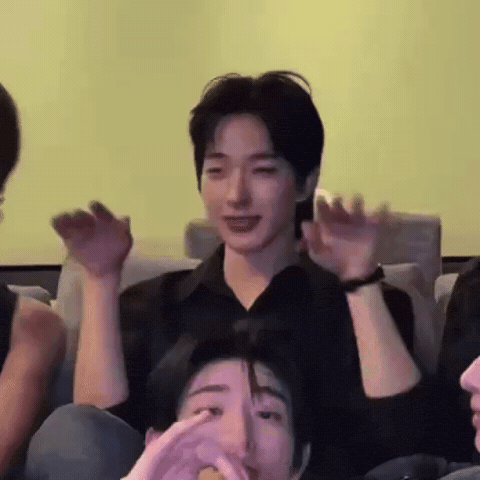 Kpop GIF