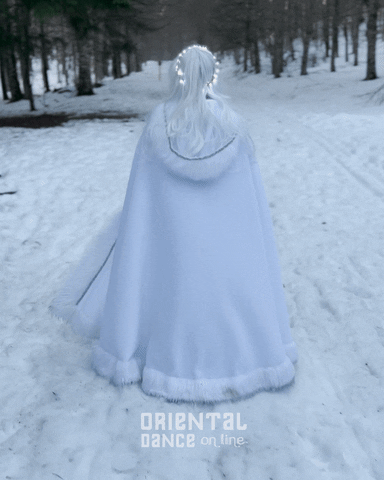 Ice Queen Christmas GIF van Oriental Dance online