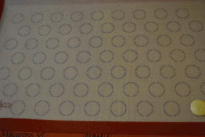 merciparismx chef pastry macarons passionfruit GIF