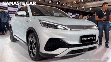 Driving Chinese GIF by Namaste Car