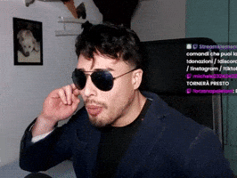 Leonardo Bodyguard GIF