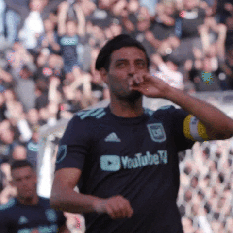 Los Angeles Kiss GIF by LAFC