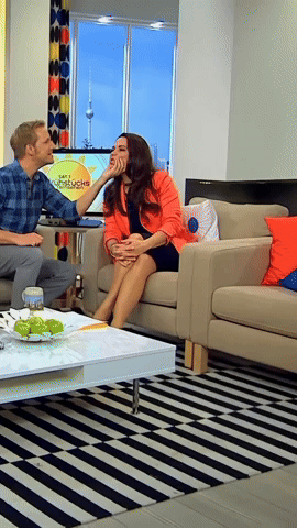 Simone Panteleit GIF