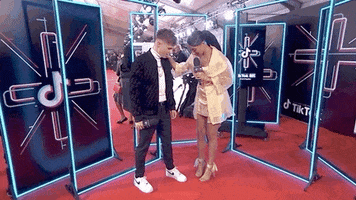 200.gif?cid=fc005b08a5a0c29a9549e61cfc61dd49f2ab41544a285bcc&rid=200.gif&ct=g