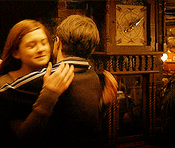 Bonnie Wright GIFs - Get the best GIF on GIPHY