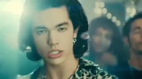 Music Videos GIFs on GIPHY - Be Animated