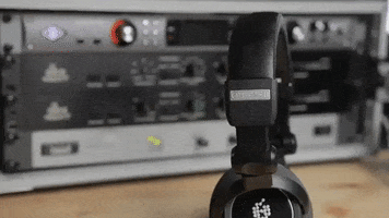 200.gif?cid=fc005b087ff05ded4e899857bd08aadf6019ee61f4dc2e86&rid=200.gif&ct=g