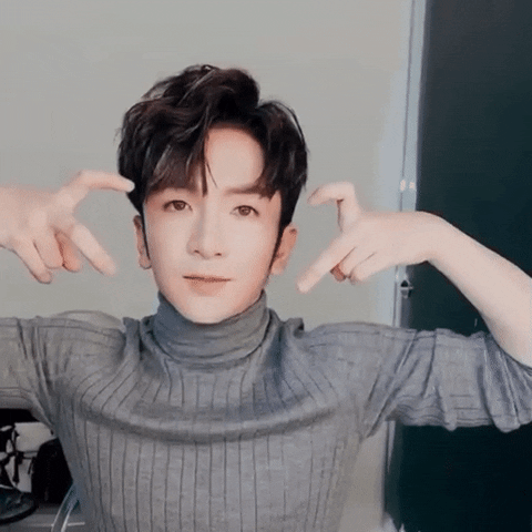 Ansonlo GIF