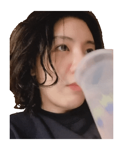 Momo Minue Sticker