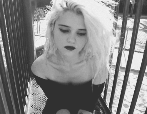 sky ferreira GIF