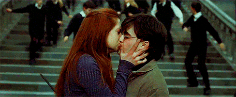 harry potter kiss GIF