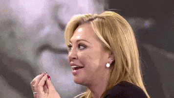 giphy.gif?cid=4d1e4f294b148286f6fd797834