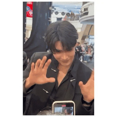 Cutie Waving GIF