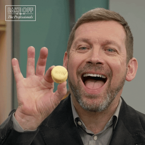 Look Brag GIF by The Great British Bake Off