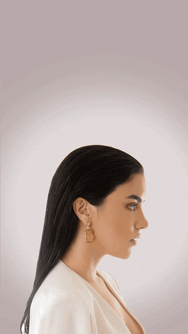 Carla Buaiz GIF