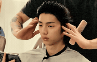 Juhoon GIF