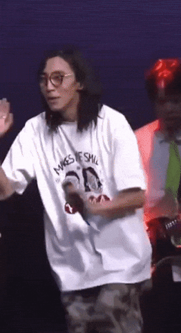 Fama GIF