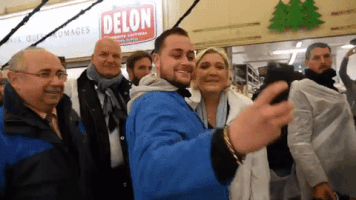 Marine Le Pen Selfie GIF by franceinfo