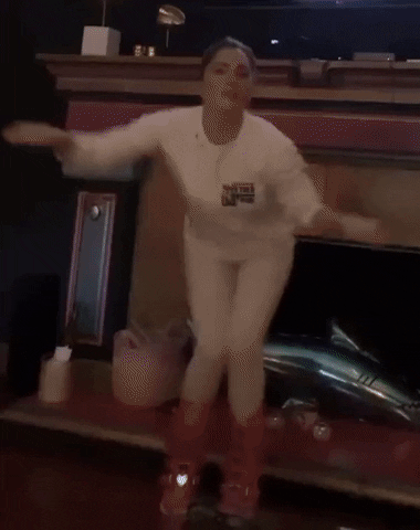 giphy.gif?cid=4d1e4f29468dcad49113c7fadc
