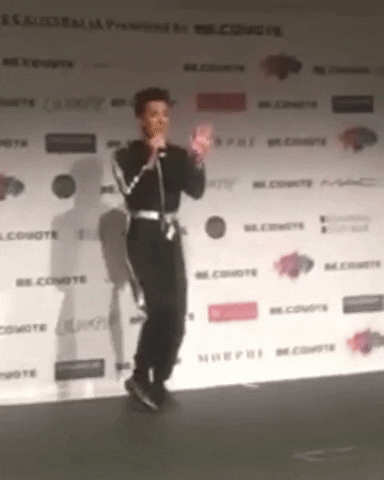 giphy.gif?cid=9b38fe91mx6pjsj74gtkylz9nnfbrqhy63802dl1z8f8xu93&ep=v1_gifs_username&rid=giphy.gif&ct=g