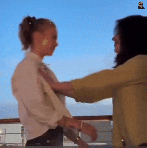 Anna Banana Love GIF