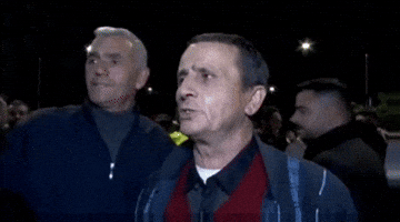 U Knaqem GIF