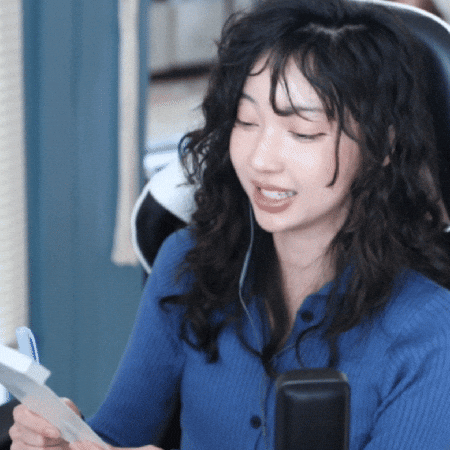 Read Beautiful Girl GIF