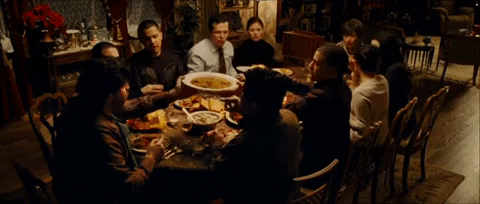 Er gaat niets boven The Holidays Dinner GIF