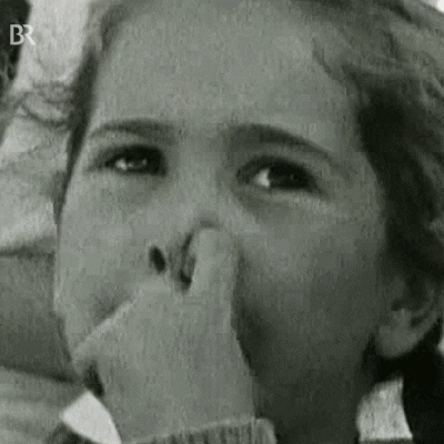 happy picking nose GIF by Bayerischer Rundfunk