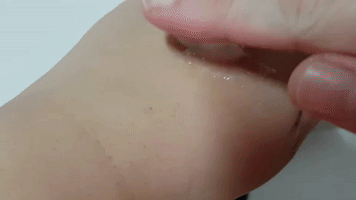 riihpuniao hair scalp the body shop cleansing hair scrub GIF