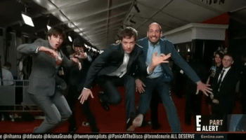 200.gif?cid=fc005b08f91de2ad314ec29d2bfe4e99934fd24ac524db3a&ep=v1_gifs_random&rid=200.gif&ct=g