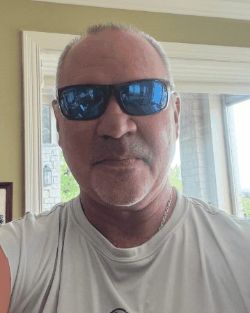 Elliott Hilsinger GIF