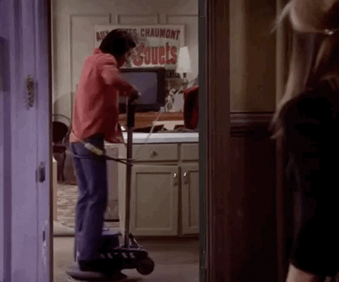 Monica-geller-cleaning GIFs - Get the best GIF on GIPHY