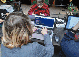 200.gif?cid=fc005b08f6a4b6662d2da57a0e0fcf8734581208593106ef&rid=200.gif&ct=g