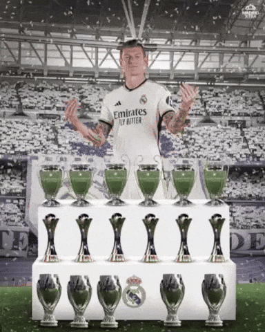 Toni Kroos GIF