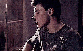 Hailee Steinfeld Stitches Gif Find Share On Giphy