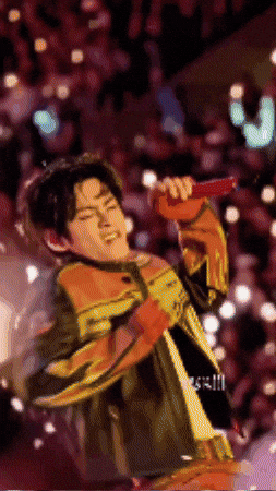 Kim Taehyung Singing GIF