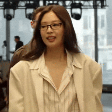 Jennie GIF