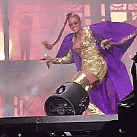 giphy.gif?cid=4d1e4f296e69143c6cb0a9398f