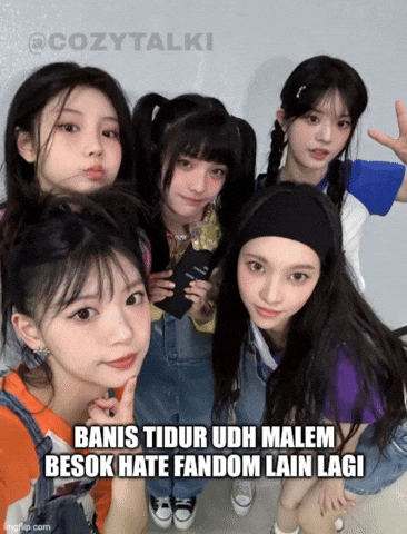 Bunnies Kpop Meme GIF