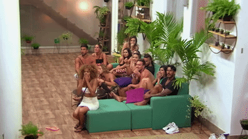 200.gif?cid=fc005b0862c7989eedda56ee64cc3873a673644ecd6b6082&rid=200.gif&ct=g