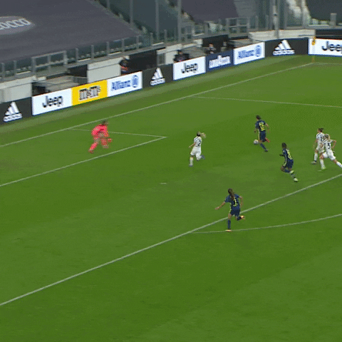 Defending Uefa Womens Champions League GIF by JuventusFC