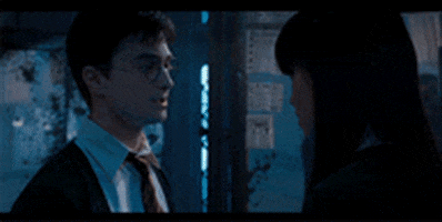 Harry-Potter-Kiss GIFs - Find & Share on GIPHY