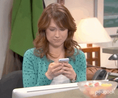 pam-the-office-texting