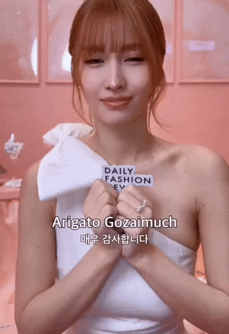 Momo Misamo GIF