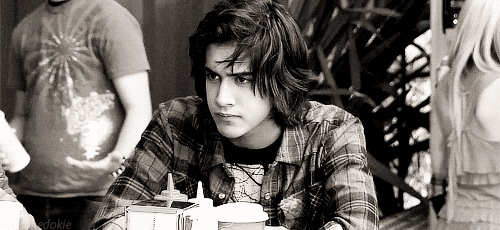avan jogia